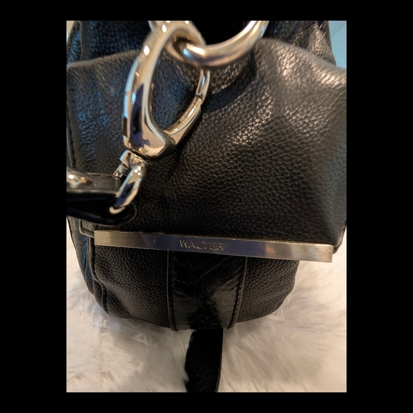 Walter Baker Black Leather Messenger Bag. Ultra Soft Leather. Camera Bag Style - Picture 4 of 12